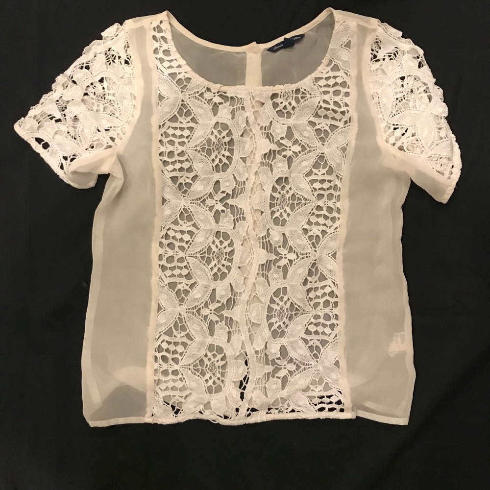American eagle white lace crop top size XS